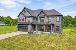 8196 Macthomas Ave NW, North Canton, OH 44720 - Photo 4