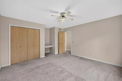 1343 Vermillion Drive, Barberton, OH 44203 - Photo 30