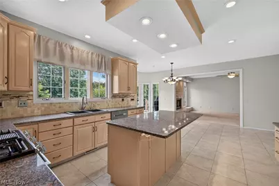 1343 Vermillion Drive, Barberton, OH 44203 - Photo 22