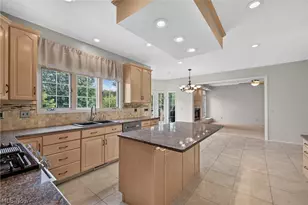 1343 Vermillion Dr, Barberton, OH 44203 - Photo 22