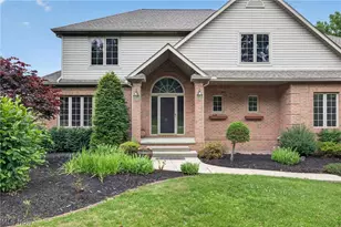 1343 Vermillion Dr, Barberton, OH 44203 - Photo 2