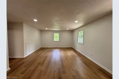 1281 S Hawkins Avenue, Akron, OH 44320 - Photo 24