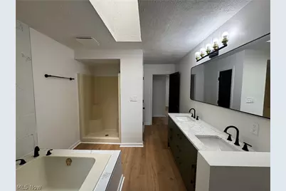 1281 S Hawkins Avenue, Akron, OH 44320 - Photo 34