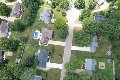 2888 Saint Albans Circle NW, North Canton, OH 44720 - Photo 2