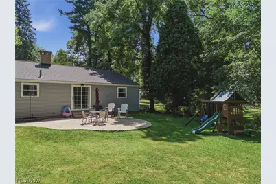 1693 Meadowlane Drive SE, Canton, OH 44709 - Photo 8