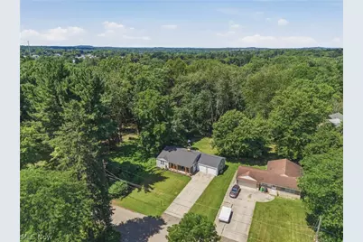 1693 Meadowlane Drive SE, Canton, OH 44709 - Photo 32