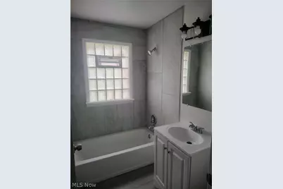 7205 Claybourne, Youngstown, OH 44512 - Photo 28
