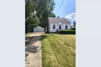 7205 Claybourne, Youngstown, OH 44512 - Photo 1