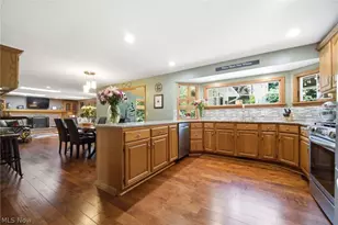 6915 Harbor Dr NW, Canton, OH 44718 - Photo 20