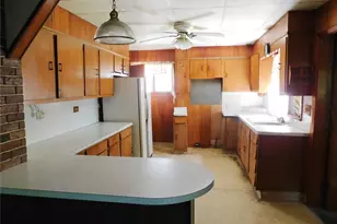 448 Harbor St, Conneaut, OH 44030 - Photo 10