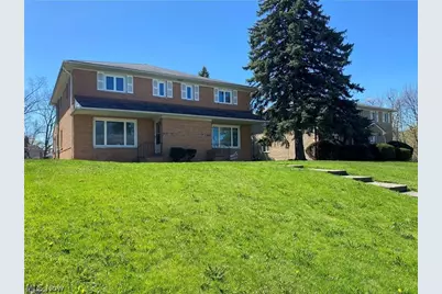 17914 Chagrin Boulevard, Huber Heights, OH 44122 - Photo 2