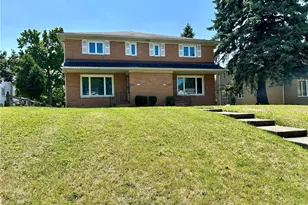 17914 Chagrin Blvd, Huber Heights, OH 44122 - Photo 1