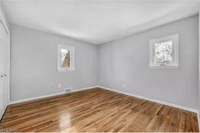 17914 Chagrin Boulevard, Huber Heights, OH 44122 - Photo 24