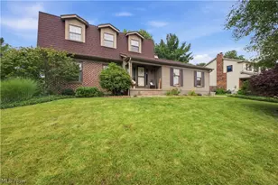 3218 Hummingbird Hill Dr, Poland, OH 44514 - Photo 2