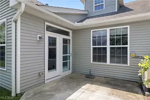 556 Hyannis Port Cir, Avon Lake, OH 44012 - Photo 28