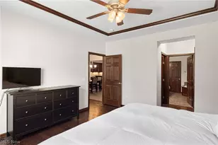556 Hyannis Port Cir, Avon Lake, OH 44012 - Photo 16