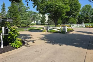 556 Hyannis Port Cir, Avon Lake, OH 44012 - Photo 34