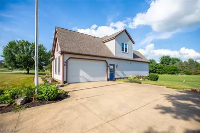5972 Sunscape Drive NE, Louisville, OH 44641 - Photo 4