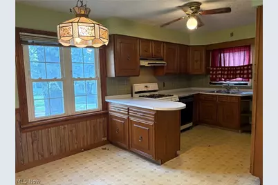 438 Baldwin Road, Akron, OH 44312 - Photo 8