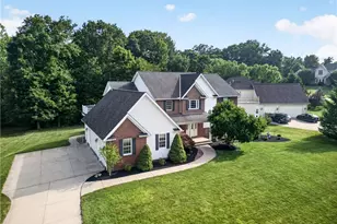 10803 Ellison Creek Dr, Concord Twp, OH 44077 - Photo 2