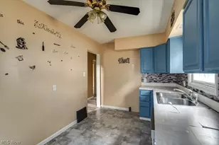 832 Caddo Ave, Akron, OH 44305 - Photo 10