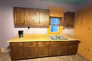 525 N Dawson St, Uhrichsville, OH 44683 - Photo 14