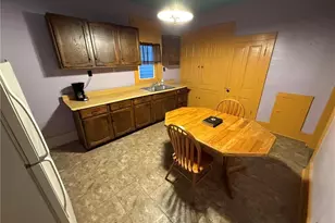 525 N Dawson St, Uhrichsville, OH 44683 - Photo 10
