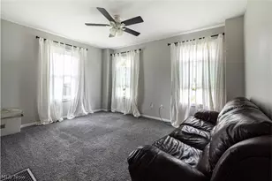 974 Chestnut St, Grafton, OH 44044 - Photo 8
