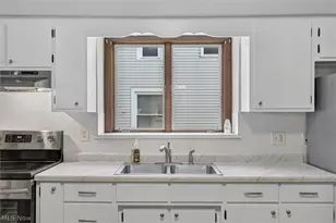 1124 W 6th St, Lorain, OH 44052 - Photo 14