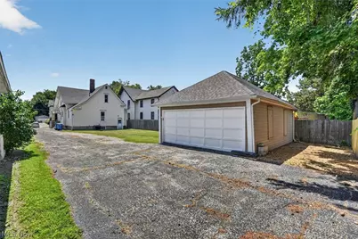 1124 W 6th Street, Lorain, OH 44052 - Photo 14