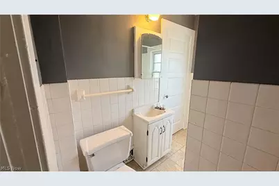 592 Lindell Street, Akron, OH 44305 - Photo 26