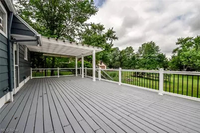 339 E Sprague Road, Green Hills, OH 44131 - Photo 10