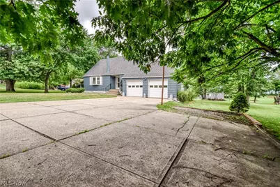 339 E Sprague Road, Green Hills, OH 44131 - Photo 2