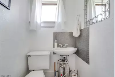 894 Elmore Avenue, Akron, OH 44302 - Photo 12