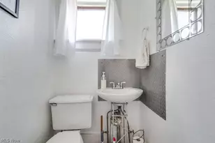 894 Elmore Ave, Akron, OH 44302 - Photo 12