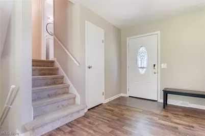 5732 Benjamin Street SW, Canton, OH 44706 - Photo 2