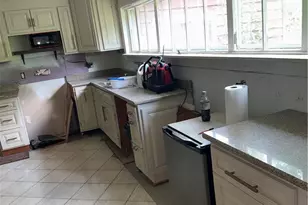 46721 Jo Henry Dr, St Clairsville, OH 43950 - Photo 2