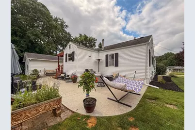 783 E Cassell Avenue, Barberton, OH 44203 - Photo 16