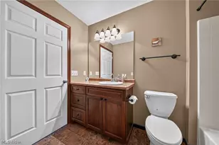 412 Brittany Ln, Jefferson, OH 44047 - Photo 16