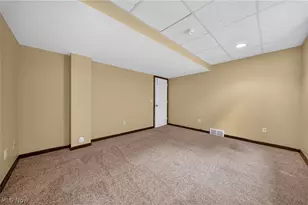 412 Brittany Ln, Jefferson, OH 44047 - Photo 34