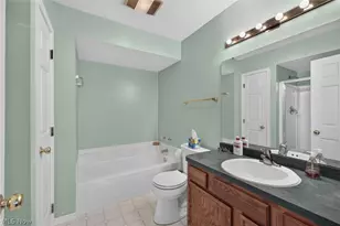 420 Pebblebrook Dr, Willoughby Hills, OH 44094 - Photo 26