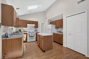 420 Pebblebrook Dr, Willoughby Hills, OH 44094 - Photo 10