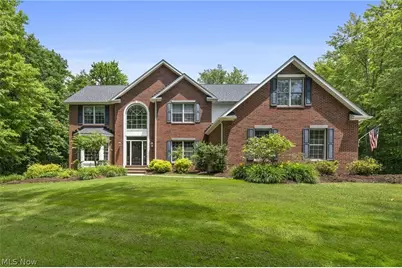 9305 Roryanna Drive, Chardon, OH 44024 - Photo 1
