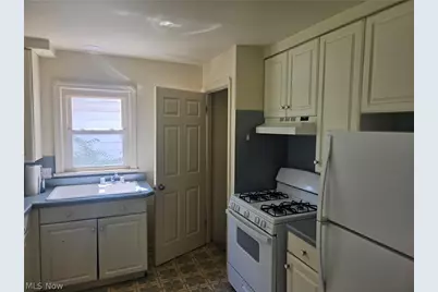 568 E Lucius Avenue, Youngstown, OH 44502 - Photo 4