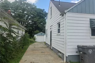 568 E Lucius Ave, Youngstown, OH 44502 - Photo 2