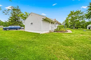8625 Ravenna Rd, Chardon, OH 44024 - Photo 4