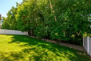 1422 Wood Fern Dr, Akron, OH 44312 - Photo 28