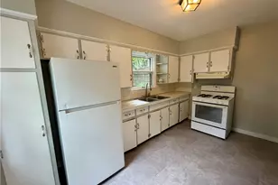 839 Sarcee Ave, Akron, OH 44305 - Photo 6
