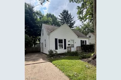 839 Sarcee Avenue, Akron, OH 44305 - Photo 2