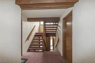 4615 Oakhill Blvd, Lorain, OH 44053 - Photo 2